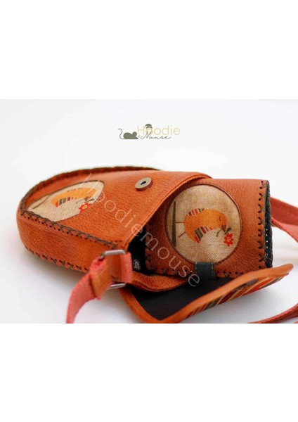 Kuş Figurlu Tasarımlı Capraz Örgulu Kol Cantası ve Cuzdan Kombin – Taba indirimleri