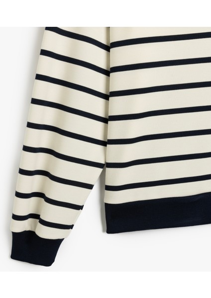 Çizgili Uzun Kollu Kapşonlu Sweatshirt fırsatları