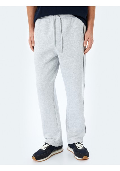 Fermuarlı Cepli Dikiş Detaylı Pamuk Karışımlı Beli Bağcıklı Eşofman Altı modelleri