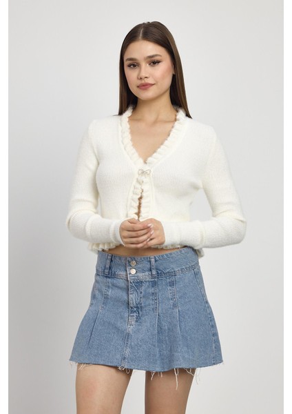 6801 Etek Fırfır Detay Kısa Hırka Kemik