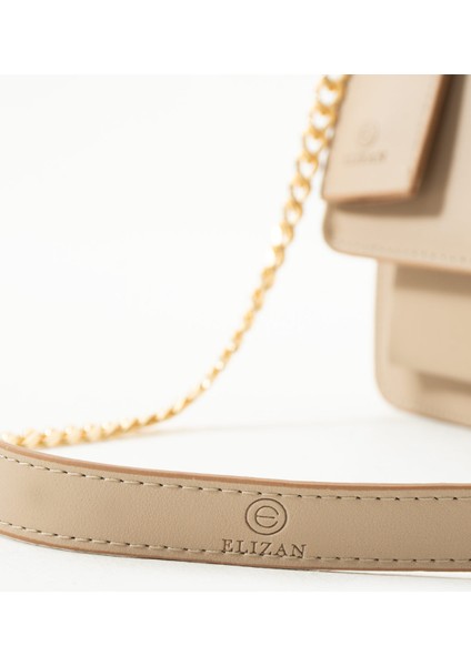 Kapaklı Bölmeli Zincir Askılı Bej Çapraz Kadın Çantası modelleri