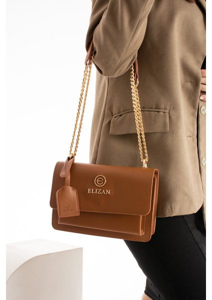 Kapaklı Bölmeli Zincir Askılı Taba Çapraz Kadın Çantası