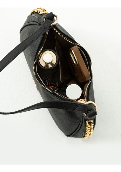 Zincir Detaylı Ay Dizayn Siyah Omuz ve Çapraz Kadın Çantası modelleri