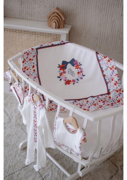 5'li Yenidoğan Seti - Minik Çiçekler / Kırmızı fırsatları