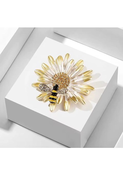 Renkli Mineli Zirkon Taşlı Çiçek Model Gold Renk Tasarım Arı Broş