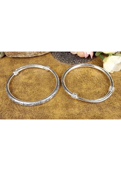 Stil 15 Yeni Çingene Bohem Vintage Retro Gümüş Renk Bilezik Kadın Klasik El Yapımı Tibet Oyma Erik Manşet Bilezik 6 cm Çap (Yurt Dışından) fırsatları
