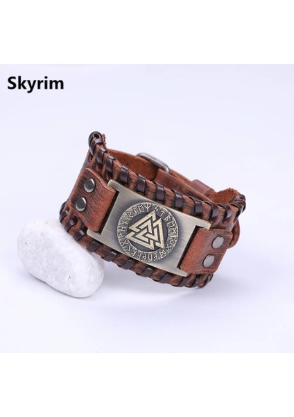 Geniş Kahverengi- Bronz Skyrim Viking Valknut 24 Nordic Runes Geniş Deri Bilezik Muska Ayarlanabilir Vintage Slav Norveç Erkekler Takı Bileklik Bileklik (Yurt Dışından)