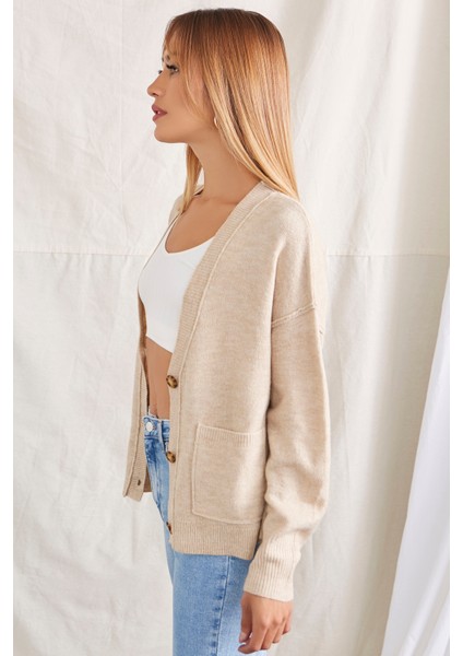 Önü Düğmeli Oversize Hırka