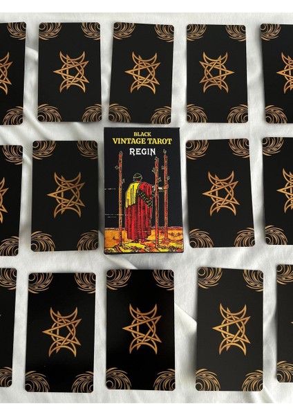 Regin Black Vintage Tarot