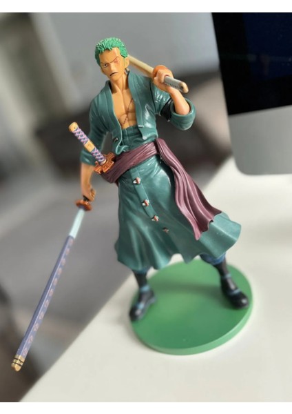 One Piece Roronoa Zoro 23 cm Figür