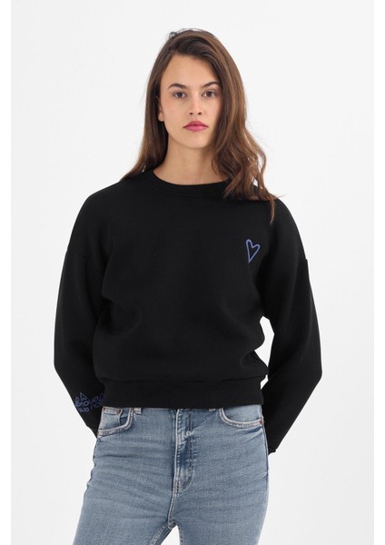 - Kadın Siyah Kalp Nakışlı Şardonlu Sweatshirt fiyatları