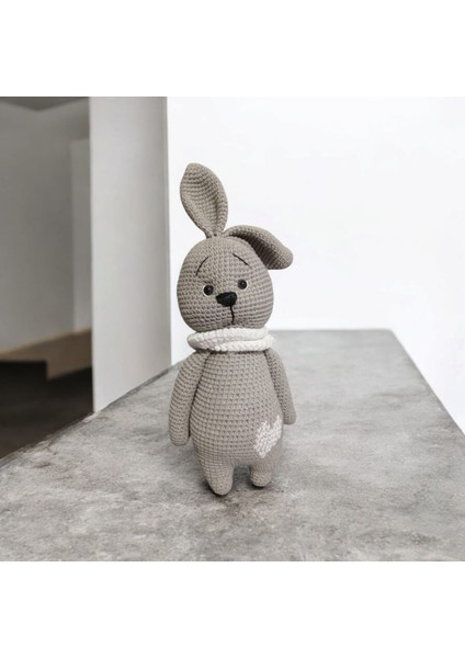 Amigurumi Sevimli Şapşik Tavşan