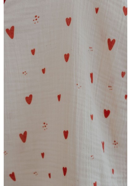 Müslin Panço | Red Hearts