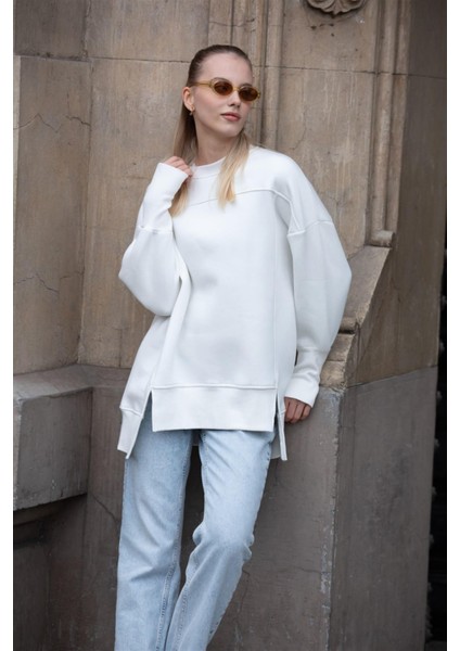 2474 Parmak Geçme Detaylı Sweatshirt
