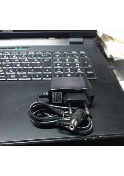 3.3V 1A Adaptor Priz Tipi 3.3 Volt 1 Amper Adaptör Priz Tipi 3.3V 1A Adaptör Priz Tipi Kablolu 3.3V 1A Adaptor 5.5xx2.1mm Jaklı 3.3 Volt Adaptör Dc 3.3V 1AMPER Adaptör 5.5x2.1mm Jak Fişli 3.3V Adaptör