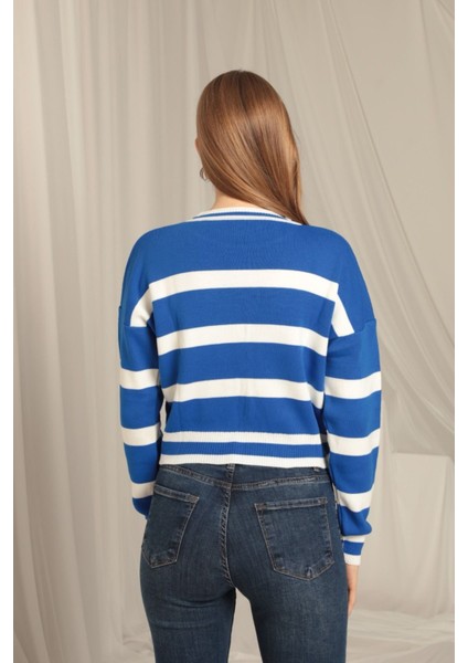 Kadın Çizgili Triko Yarı Crop Kazak modelleri