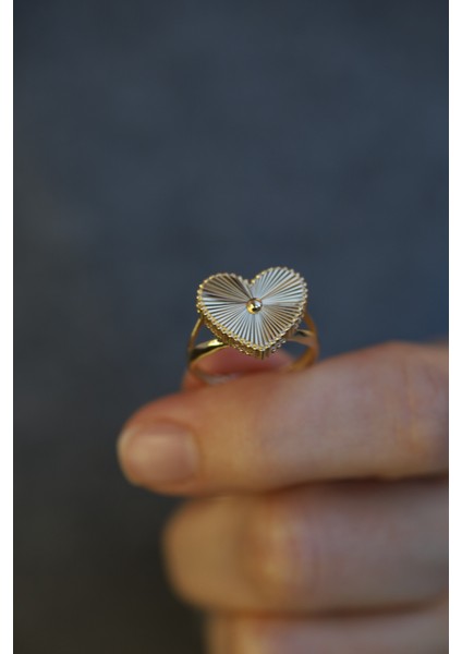 14 Ayar Altın Işıltılı Kalp Yüzük fırsatları