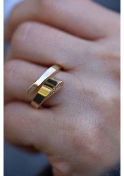 14 Ayar Altın Kenarları Taş Detaylı Tasarım Yüzük modelleri