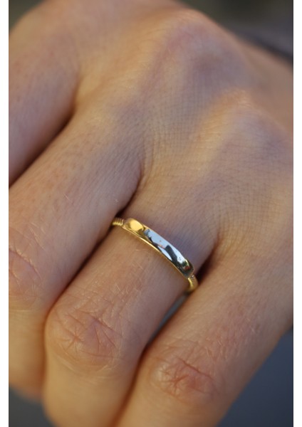 14 Ayar Altın Taşsız Tasarım Yüzük