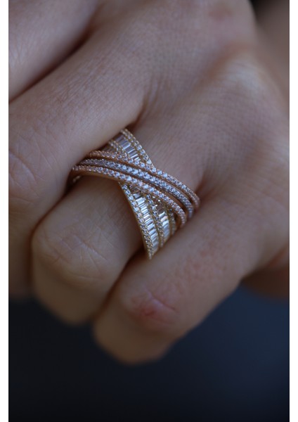 14 Ayar Altın Üç Renkli Baget Sarmalı Yüzük fiyatları