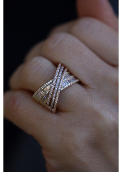 14 Ayar Altın Üç Renkli Baget Sarmalı Yüzük modelleri