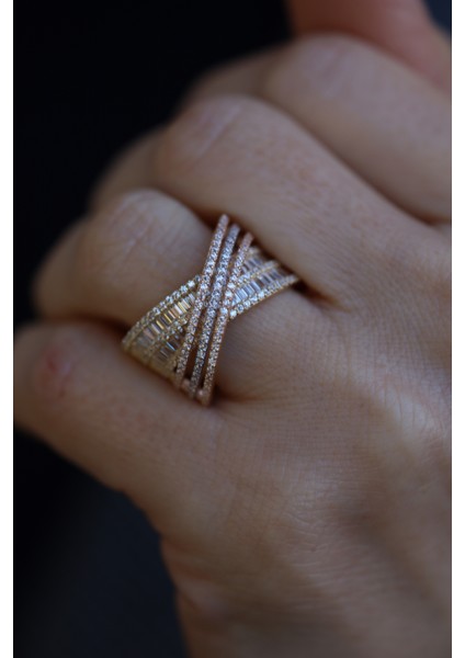 14 Ayar Altın Üç Renkli Baget Sarmalı Yüzük fırsatları