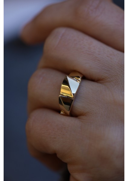 14 Ayar Altın Taşsız Modern Tarz Yüzük fiyatları