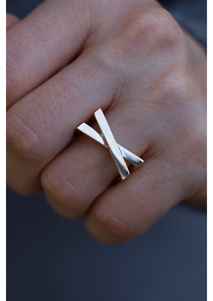 14 Ayar Altın Çapraz Şeritler Köşeli Yüzük