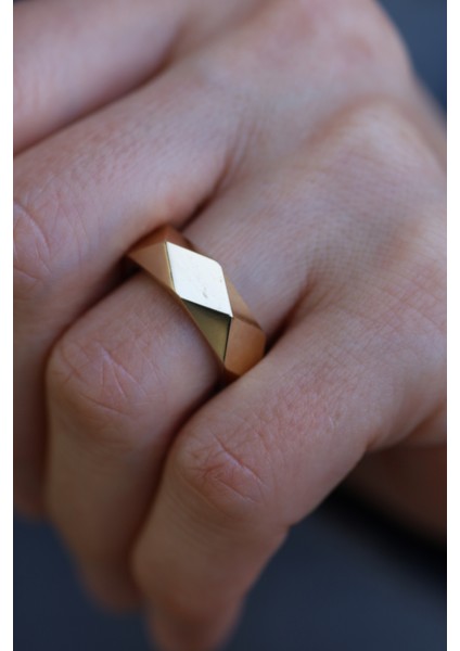 14 Ayar Altın Simetik Elmas Kesim Taşsız Yüzük