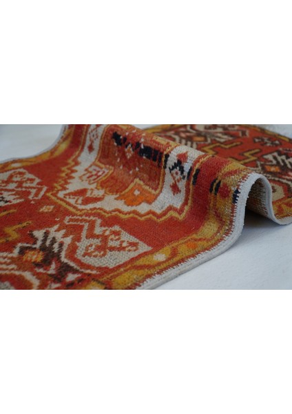 44 x 81 cm Eski El Dokuma Küçük Boy Kırmızı Renk Anadolu Kilim