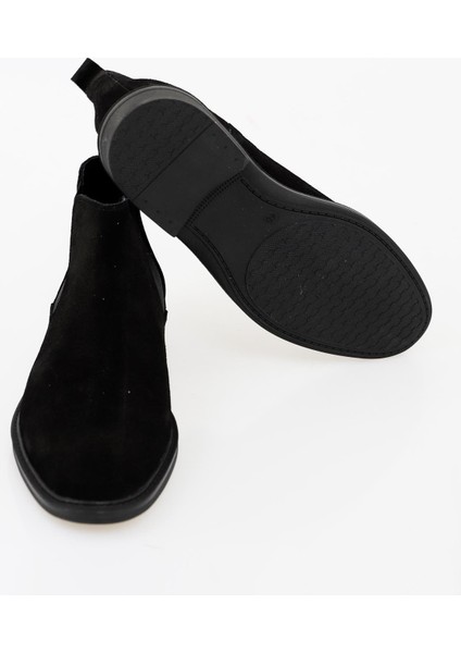 Siyah Süet Bot fırsatları