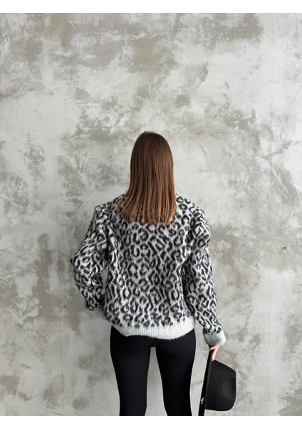 Asur Butik Kadın Leopar Desenli Yumoş Kazak fırsatları