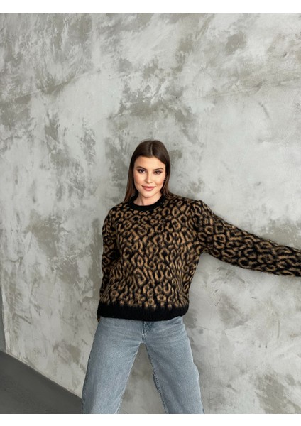 Asur Butik Kadın Leopar Desenli Yumoş Kazak modelleri