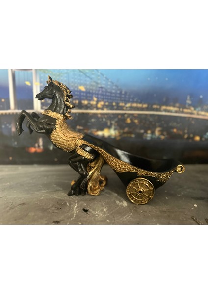 Şahlanan At Şaraplık Siyah Gold Polyester , Dekoromi At Figürlü Şişe Tutucu Şaraplık