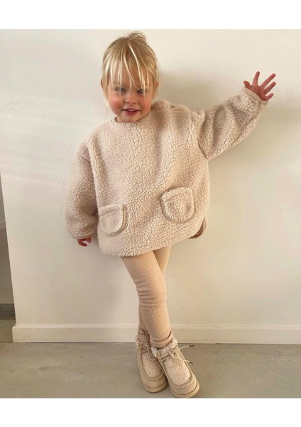 Kız Çocuk Peluş Düğme Detaylı Cepli Sweatshirt Ekru