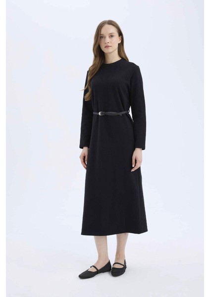 Regular Fit Bisiklet Yaka Uzun Kollu Kemerli Selanik Kumaş Maxi Elbise E5790AX25SP