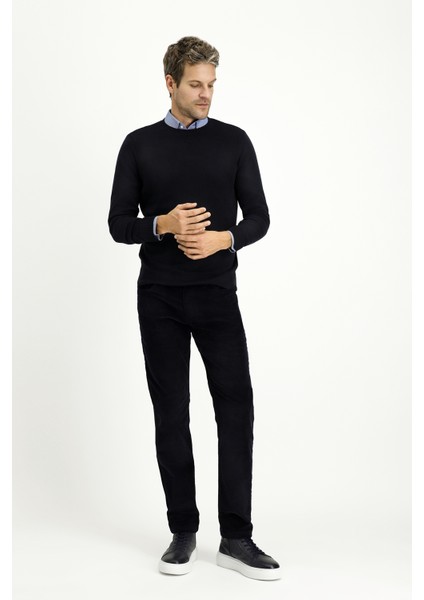 Slim Fit Dar Kesim Likralı Kadife Pantolon modelleri