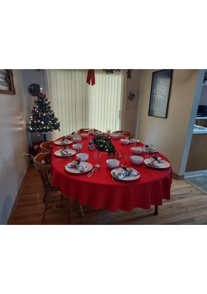Sıvı Geçirmez Dertsiz Oval Masa Örtüsü Kırmızı + 6 Peçete fiyatları