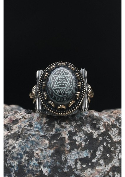 Özel Tasarım Sıkma Kehribar Taşlı Hz. Süleyman Mührü Aslan Figürlü 925 Ayar Gümüş Erkek Yüzüğü 901434 fiyatları