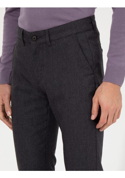 Erkek Koyu Gri Slim Fit Keten Karışımlı Kanvas Pantolon 50259760-VR080