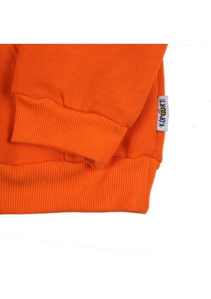 Hoodie / Pouch & Chill