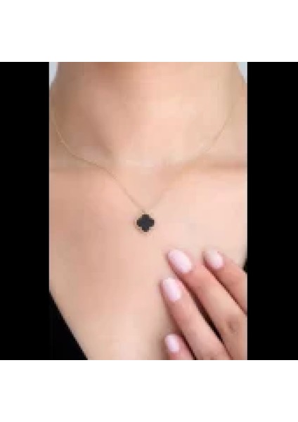 14 Ayar Altın Siyah Yonca Kolye