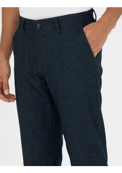 Erkek Lacivert Regular Fit Kanvas Pantolon 50278474-VR033