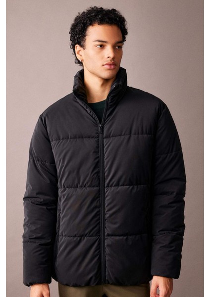 Slim Fit Şişme Mont Dar Kesim Dik Yaka Astarlı Fermuarlı Çift Cepli U4213AZ23AU