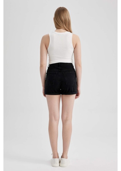 Mom Fit Yüksek Bel Katlamalı Paça Jean Şort A2621AX23SM