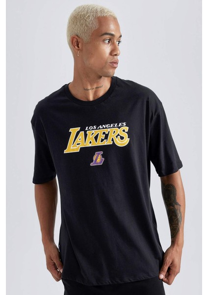 Fit NBA Los Angeles Lakers Oversize Geniş Kalıp Bisiklet Yaka Kısa Kollu Tişört