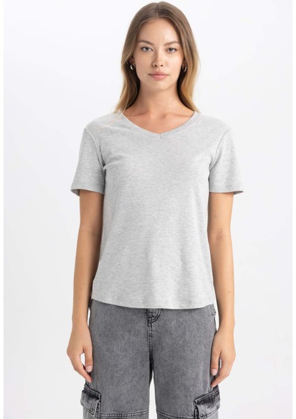 Kadın Gri Slim Fit Dar Kesim V Yaka Düz Basic %100 Pamuk Kısa Kollu Tişört B0647AXNS modelleri