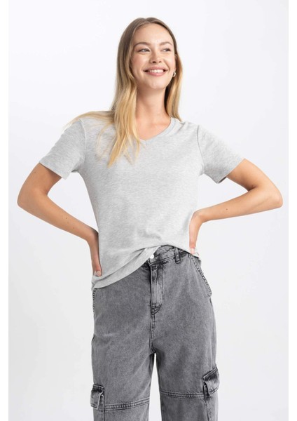 Kadın Gri Slim Fit Dar Kesim V Yaka Düz Basic %100 Pamuk Kısa Kollu Tişört B0647AXNS indirimleri
