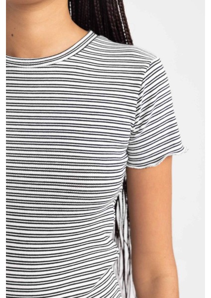 Kadın Siyah Slim Fit Dar Kesim Bisiklet Yaka Çizgili %100 Pamuk Atlet B0645AXNS indirimleri