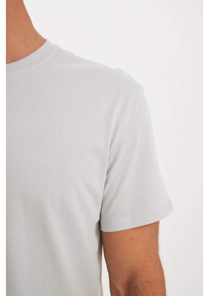 New Regular Fit Bisiklet Yaka Basic Düz %100 Pamuk Kısa Kollu Tişört V7699AZ24SP fırsatları